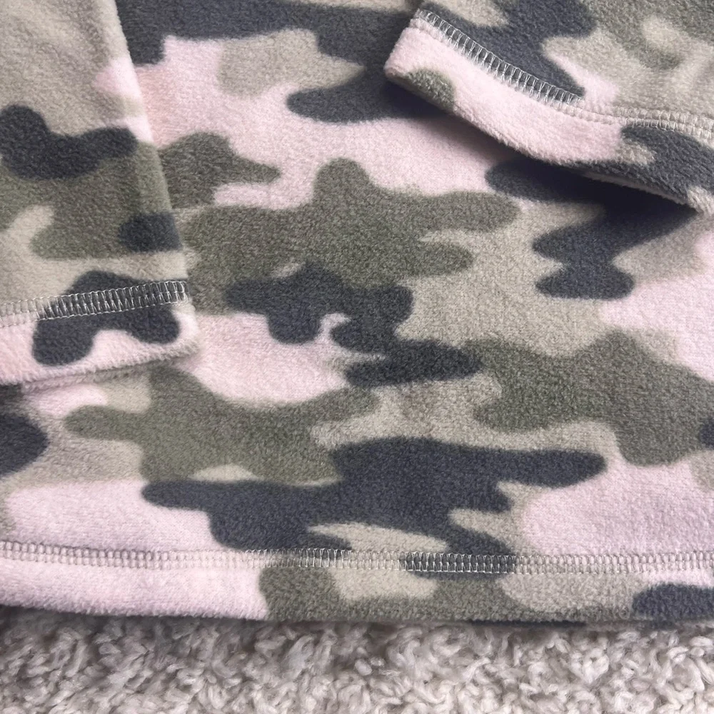 GIRLS CHILDREN’S PLACE CAMO FLEECE PULLOVER GUC SIZE L 10/12